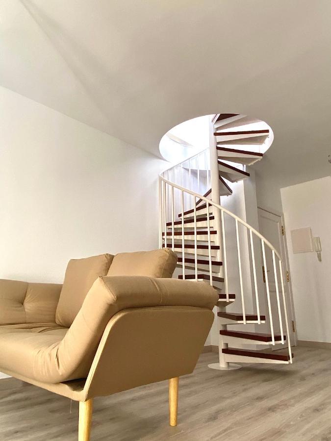 Spiral Stairs Duplex Apartman Figueres  Kültér fotó