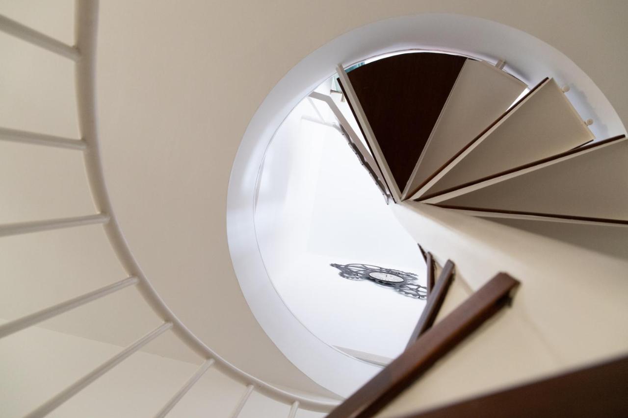 Spiral Stairs Duplex Apartman Figueres  Kültér fotó
